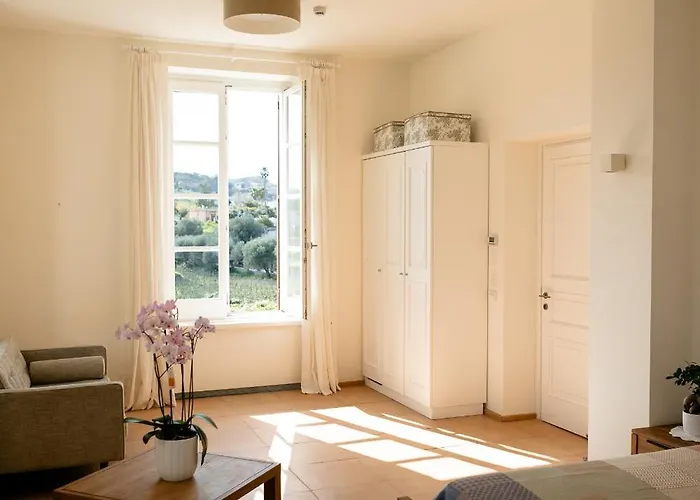 Курортный комплекс Tenuta Calitto Wine E