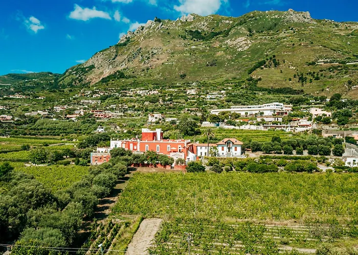Tenuta Calitto Wine E Курортный комплекс Sant'Angelo (Isola d'Ischia)